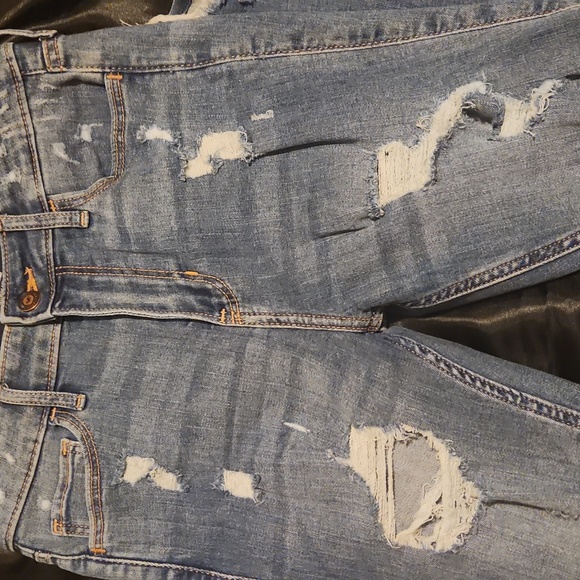 Hollister Jeans - Picture 15 of 15